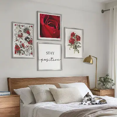 Set 4 slike s motivom cvjetova crvenih ruža u okviru