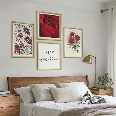 Set 4 slike s motivom cvjetova crvenih ruža u okviru