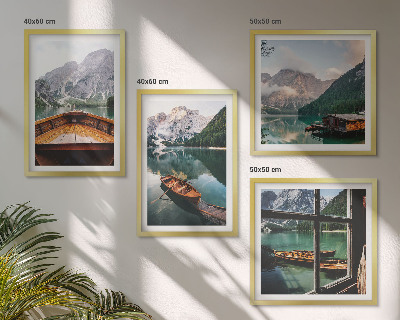 Set 4 slike u okviru Jezero, planine, brodovi, vikendica, prozor