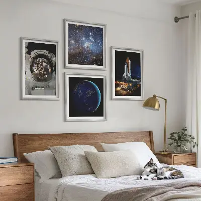 Set od 4 slike u okviru motiv rakete, astronauta, svemira i Zemlje