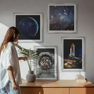 Set od 4 slike u okviru motiv rakete, astronauta, svemira i Zemlje
