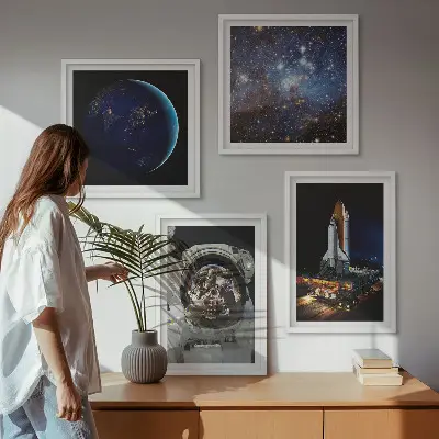 Set od 4 slike u okviru motiv rakete, astronauta, svemira i Zemlje