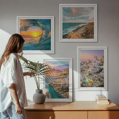 Komplet slika za spavaću sobu s motivom morskih valova i bijelih kuća sa Santorinija