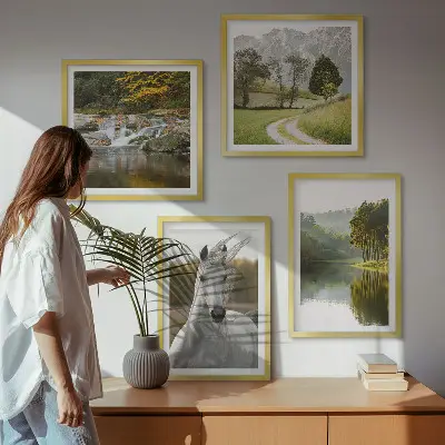 Set od 4 slike s motivom prirode i bijelih konja na rijeci u okviru