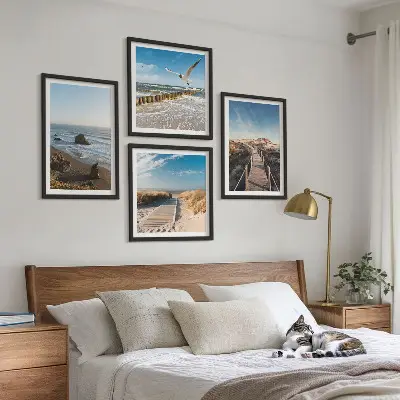 Set od 4 slike u okviru motiv plaže s valovima, nebom i šetnicom uz mol