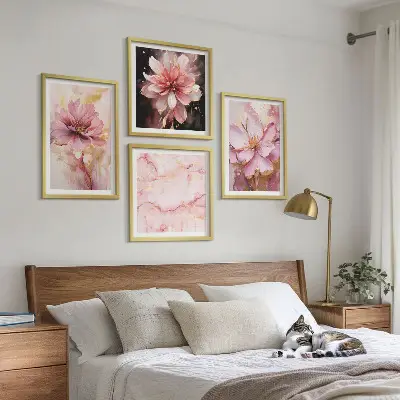 Komplet slika za spavaću sobu s motivom cvjetne kompozicije od bijelih ruža