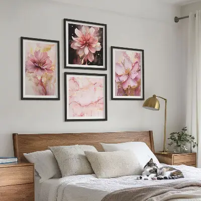 Komplet slika za spavaću sobu s motivom cvjetne kompozicije od bijelih ruža