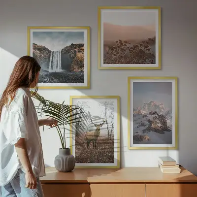 Divlji krajolici planine i jeleni set od 4 slike u okviru