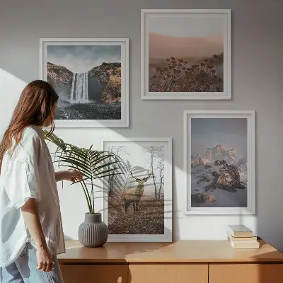 Divlji krajolici planine i jeleni set od 4 slike u okviru