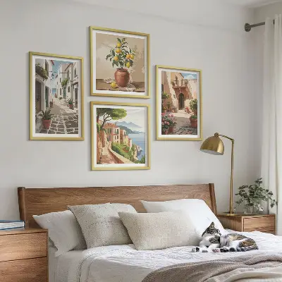 Dekorativni komplet zidnih slika s motivima ulica, kuća i biljaka u loncima