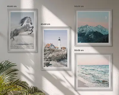 Set od 4 slike u okviru s motivima konja, kretanja, plaže, svjetionika i planina