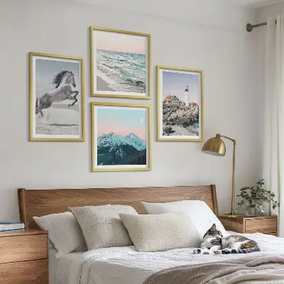 Set od 4 slike u okviru s motivima konja, kretanja, plaže, svjetionika i planina