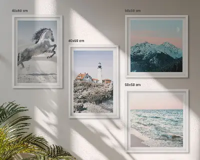 Set od 4 slike u okviru s motivima konja, kretanja, plaže, svjetionika i planina