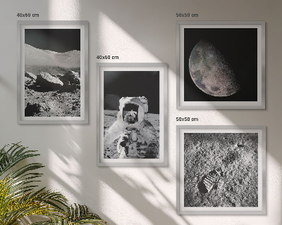 Set 4 slike u okviru Otisak stopala astronauta na Mjesecu