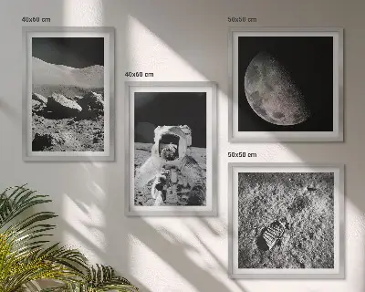 Otisak stopala astronauta na Mjesecu set od 4 slike u okviru
