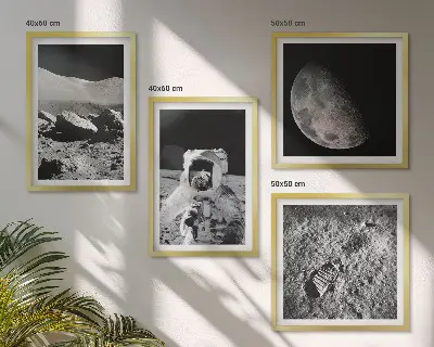Otisak stopala astronauta na Mjesecu set od 4 slike u okviru