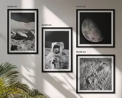 Otisak stopala astronauta na Mjesecu set od 4 slike u okviru