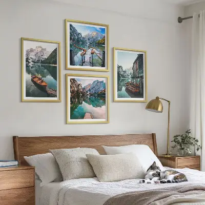 Komplet slika za spavaću sobu s motivom jezera, planina, brodova i vikendice