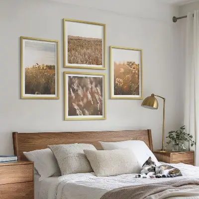 Set od 4 slike u okviru ljetne livade s cvijećem i zalaskom sunca