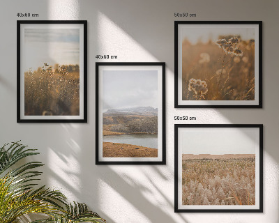 Set 4 slike u okviru Krajolici livade planine jezero