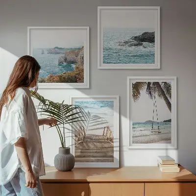 Dekorativni komplet slika za zid ljuljačka s pogledom na more na stepenicama prema plaži