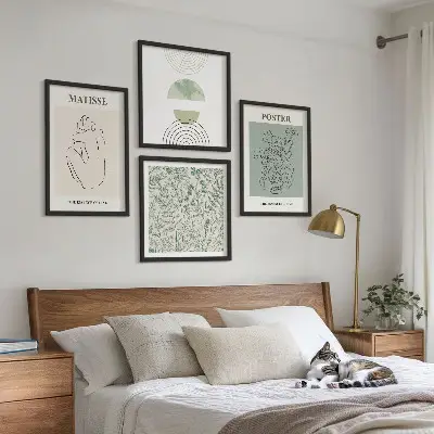 Set od 4 slike u okviru s motivom linija, biljnih uzoraka i minimalizma