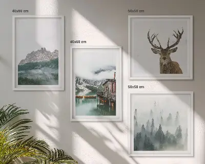 Dekorativni komplet slika za zid planinski pejzaž s jezerom, jelenima, kolibom i maglom