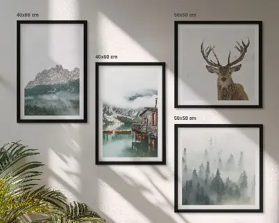 Dekorativni komplet slika za zid planinski pejzaž s jezerom, jelenima, kolibom i maglom