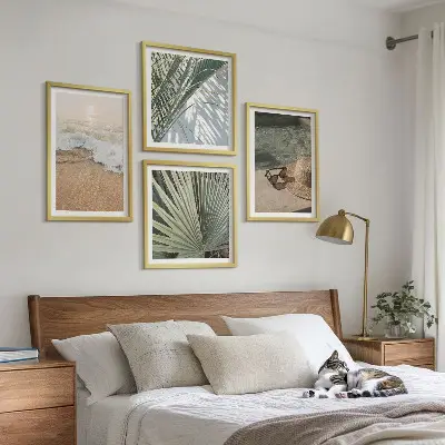 Komplet slika za spavaću sobu Sunčane naočale s kapom za plažu na vodi