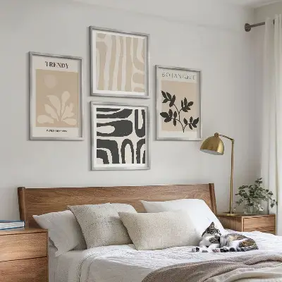 Komplet slika za spavaću sobu s elegantnim biljnim uzorcima u bež i crnoj boji