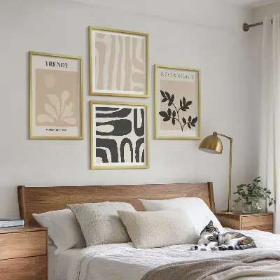 Komplet slika za spavaću sobu s elegantnim biljnim uzorcima u bež i crnoj boji