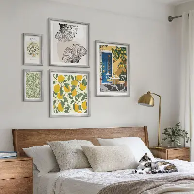 Set 5 slika u okviru s motivima elegantnih biljaka