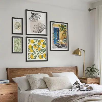 Set 5 slika u okviru s motivima elegantnih biljaka