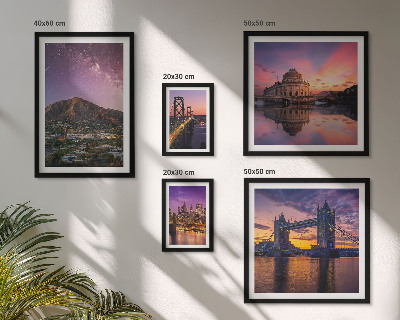 Set 5 slika u okviru Krajolici planinskih gradova noću