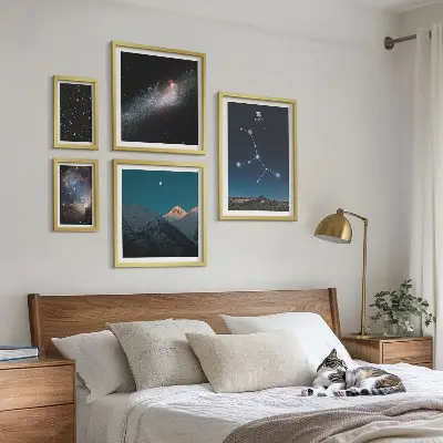 Poliptih u okviru kozmički krajolici s noćnim zvijezdama