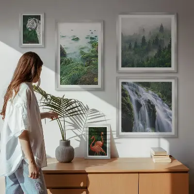 Set slika iznad kauča s motivima prirode, divljih životinja i krajolika