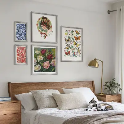 Set od 5 slika u okviru cvijeće i leptiri s vintage ukrasima