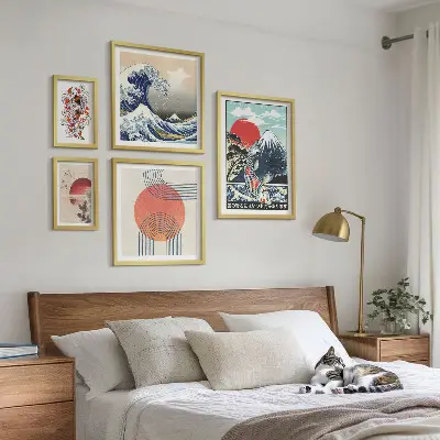 Set slika iznad kauča s motivima japanskih valova