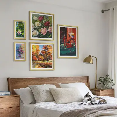 Set slika Cvijeće u proljetnom krajoliku iznad kauča