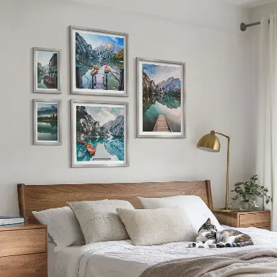 Set slika planinskih jezera i prirode dekoracija iznad kauča