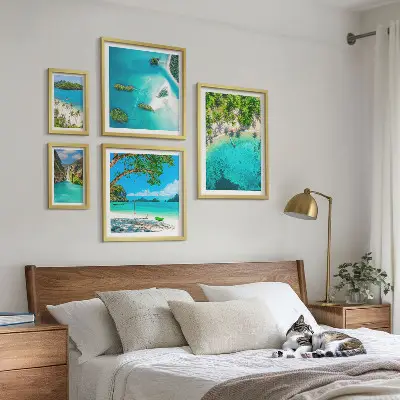 Poliptih u okviru tropske plaže i rajske vode