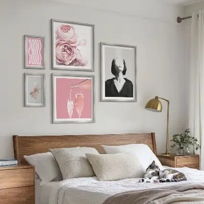 Žena s hladnim vinom, pušenje poliptih u okviru