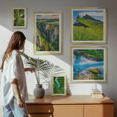 Set 5 slika u okviru krajolici s motivima planina, rijeka i šuma