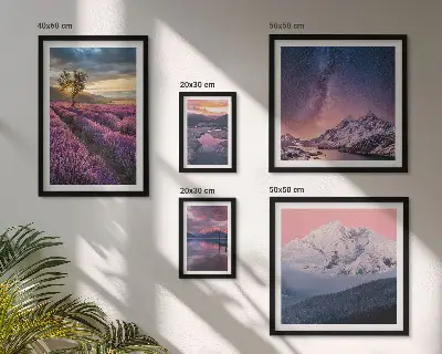 Set slika iznad kauča krajolici prirode s planinama lavande