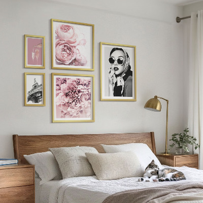 Set slika iznad kauča Elegantni portreti ružinih cvjetova