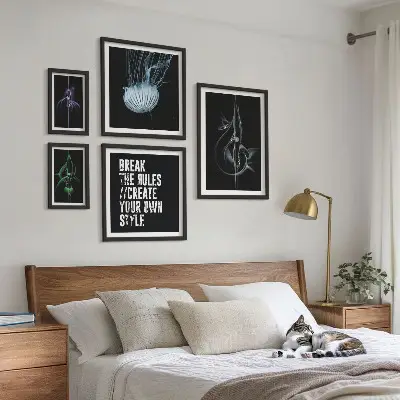 Apstraktni kreativni motivi poliptih u okviru