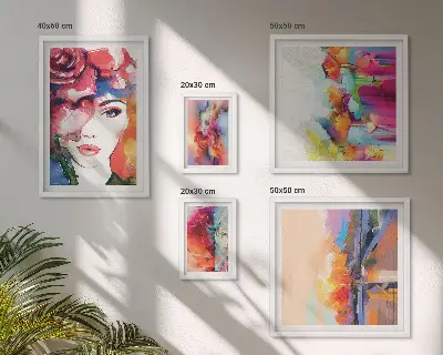Šareni apstraktni portreti poliptih u okviru