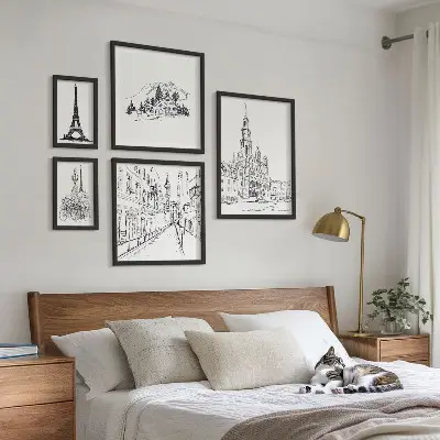Set slika iznad kauča s elegantnim arhitektonskim ilustracijama set slika iznad kauča s motivima elegantnih arhitektonskih ilustracija