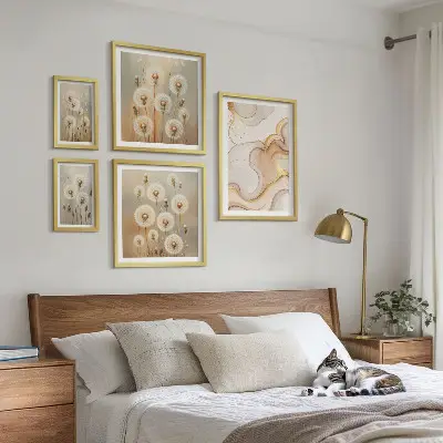 Set slika za iznad kauča nježni cvjetni motivi