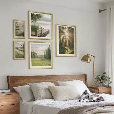 Set od 5 slika u okviru šumski krajolici sa suncem i vodom
